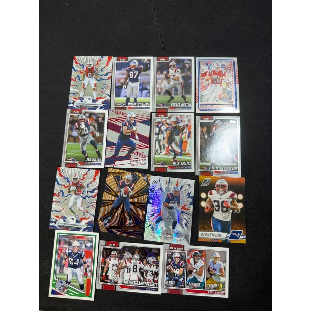 Panini Topps New England Patriots 15 Card Lot Mixed Excellent Drake Maye RC Lot